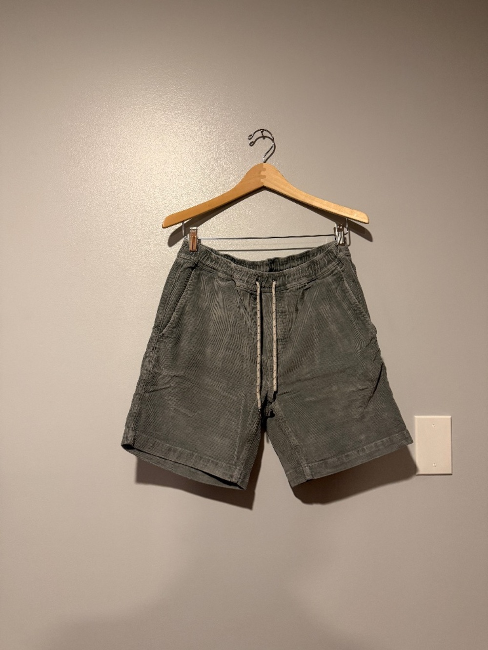 Faherty Essential Cord Short
